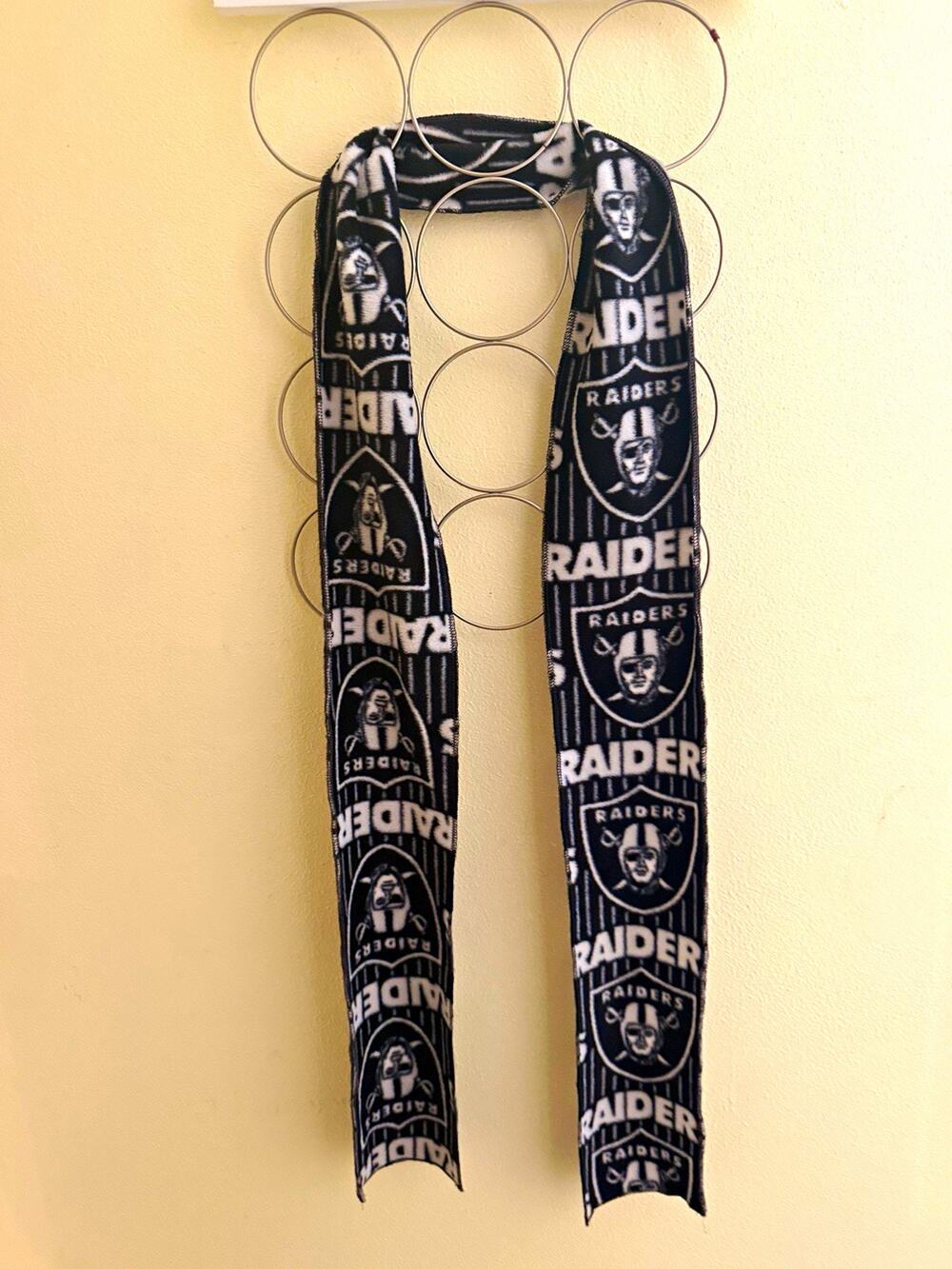 Oakland Raiders NFL Football Scarf Black/Silver National Football League